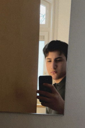 Amir Elzhurkaev profil kép