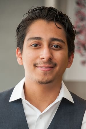 Tony Revolori profil kép