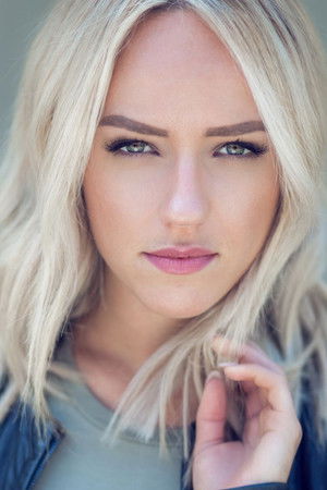 Alyson Walker profil kép