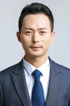 周明政