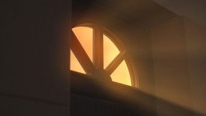 Minuit derrière l'église háttérkép
