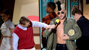 MTV Movie & TV Awards Season 24 Ep.1 1. epizód