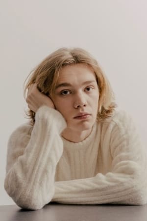 Charlie Plummer profil kép