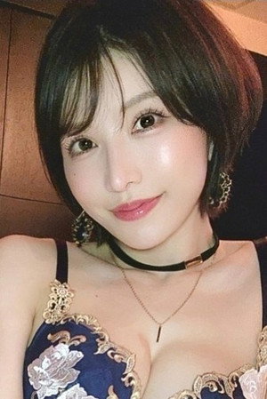 夢実かなえ profil kép