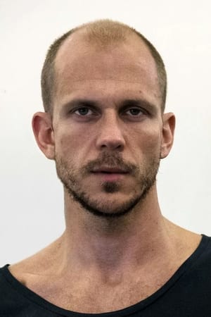 Gustaf Skarsgård profil kép