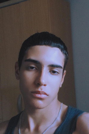 Lótus  Calazans profil kép