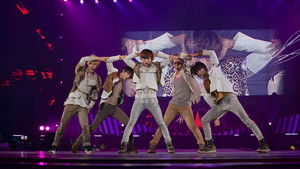 SHINee CONCERT "SHINee WORLD II" háttérkép
