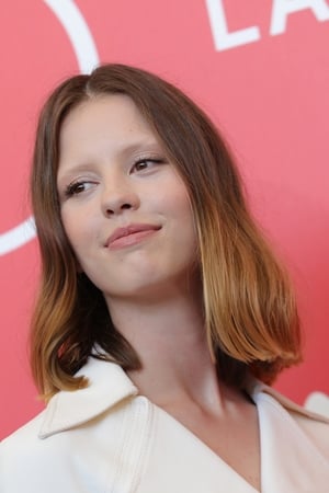 Mia Goth profil kép