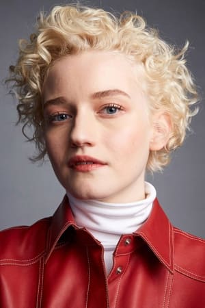 Julia Garner profil kép