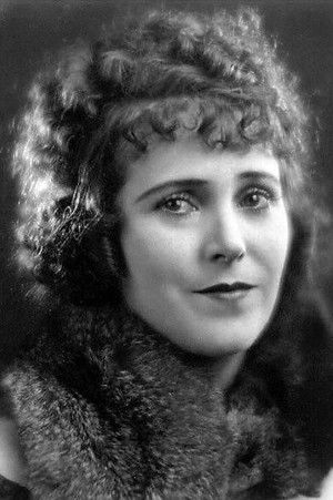 Ruth Roland profil kép