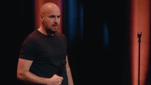 Kyan Khojandi : Une bonne soirée háttérkép