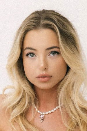 Emma Kotos profil kép
