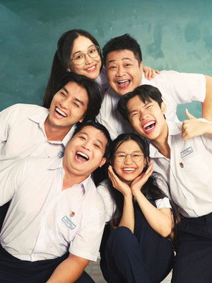 Kính Vạn Hoa : Bắt Đền Con Ma poszter