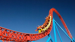 ROLLER COASTER : Une technologie à sensations háttérkép
