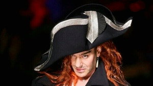 High & Low – John Galliano háttérkép