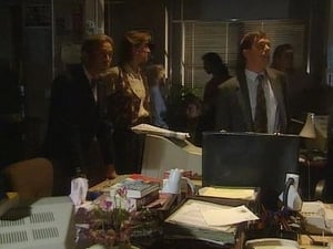 Drop the Dead Donkey Season 1 Ep.10 10. epizód