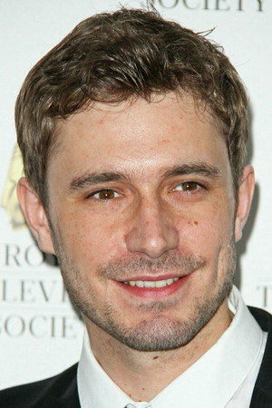 Oliver Farnworth profil kép