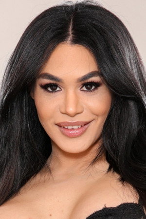 Eva Maxim profil kép