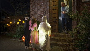 Die Ältern háttérkép
