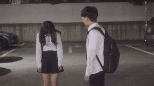 이별을 받아들이는 다섯 단계 háttérkép