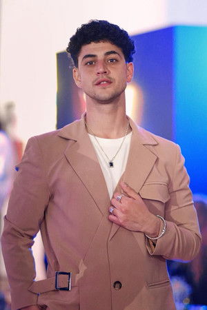 Adam Elshar profil kép