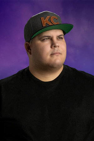 /vf37Xb2vOXude0kxd9YrKXKwPI0.jpg