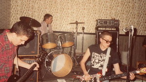 Green Blah! The History of Green Bay Punk Rock: The First Ten Years or So háttérkép