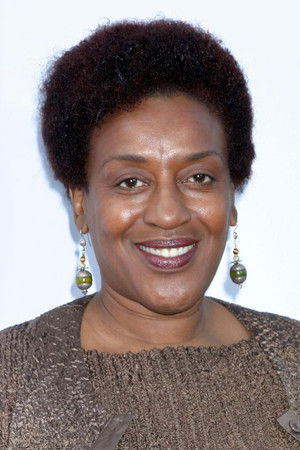 CCH Pounder profil kép