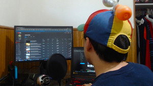 Play for Views háttérkép