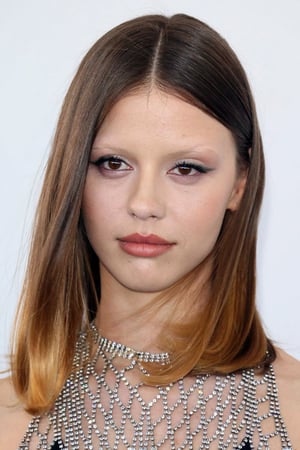 Mia Goth profil kép