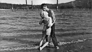 Honeymoon of Terror háttérkép