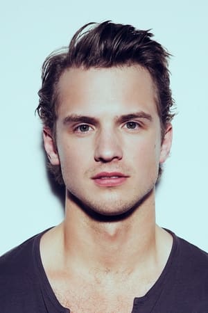 Freddie Stroma profil kép