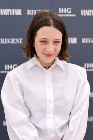 Lily Collias profil kép