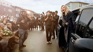 Lara háttérkép