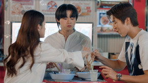 สืบเสียงปริศนา..อุ๊ย! เสียงหัวใจเธอดังกว่า kép