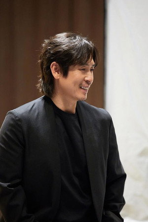 Sol Kyung-gu profil kép