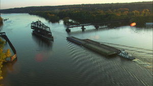 Troubled Waters: A Mississippi River Story háttérkép