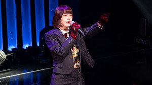 今は、進め。 háttérkép