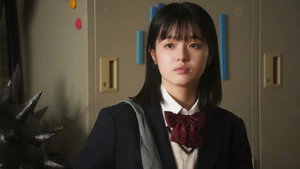 瑠璃も玻璃も照らせば光る háttérkép