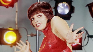 Liza with a Z háttérkép