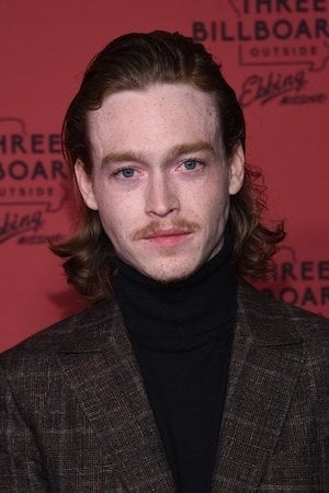 Caleb Landry Jones profil kép