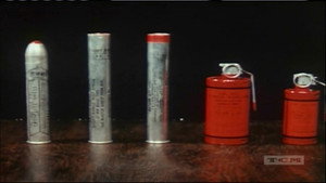 Tear Gas in Law Enforcement háttérkép