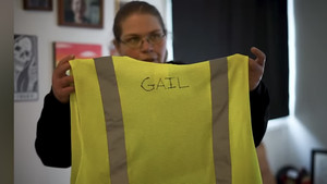 The Real Gail Lewis: More Than a Meme háttérkép