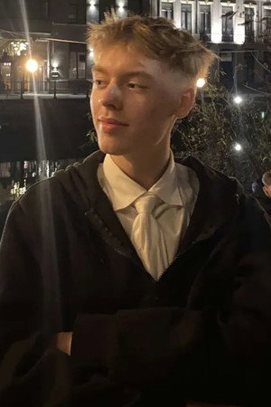 /y6mfpPebxwE8Em1ZYS40esveV9l.jpg