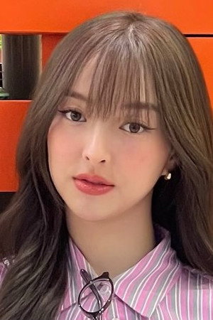 เบญจมาศ ศรีพยัก