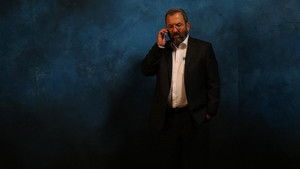 מה היה קורה אילו? אהוד ברק על מלחמה ושלום háttérkép