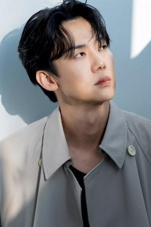 Yoo Yeon-seok profil kép