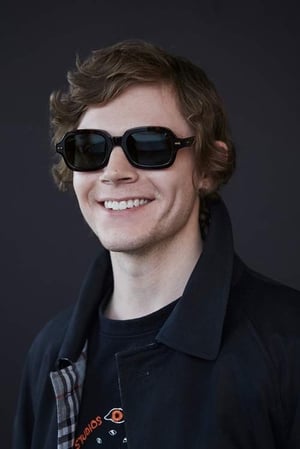 Evan Peters profil kép