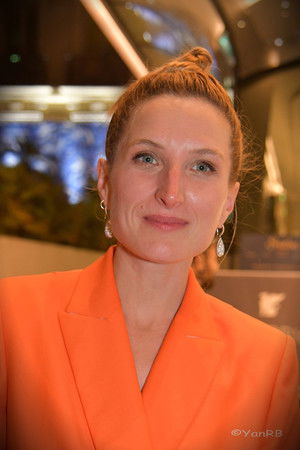 Julia Piaton profil kép