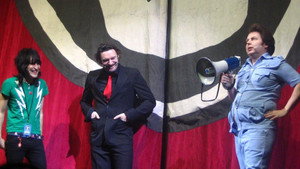 The Mighty Boosh Live háttérkép